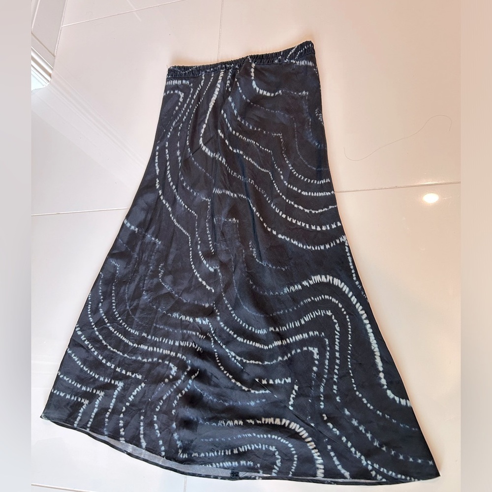 NWT Zara Midi Skirt